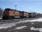 BNSF 5302 West